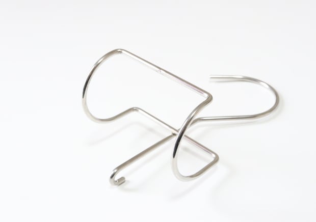 2つ買ってこなかったのを後悔…クローゼット収納に悩んでる人に推したい！100均の優秀フック