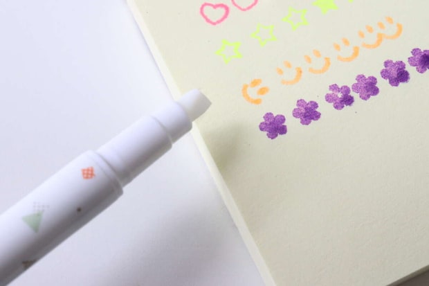 セリア　予定が変わっても消せるスケジュール用マーカースタンプ　デリートペン