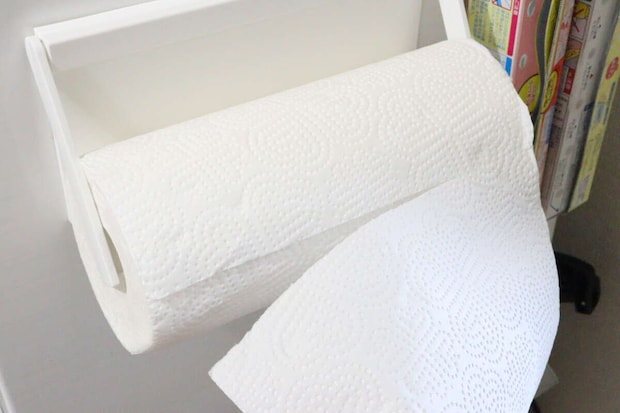 ダイソー　キッチンペーパーホルダー　ストッパー　使用例