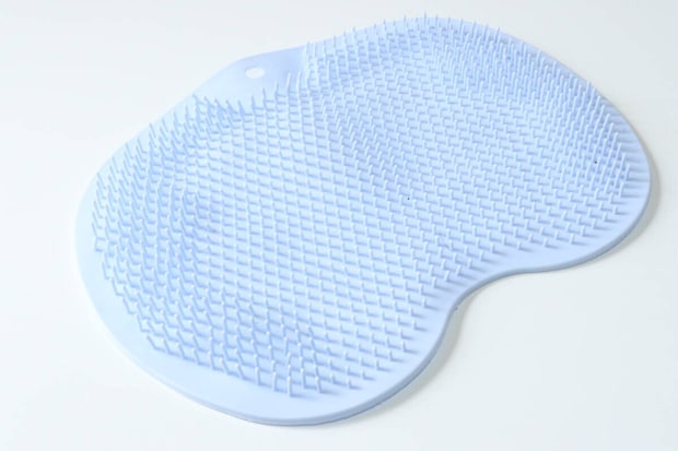 セリア　足裏ブラシマット　入浴グッズ