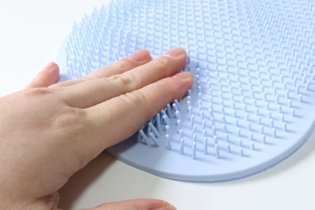 セリア　足裏ブラシマット　TPU