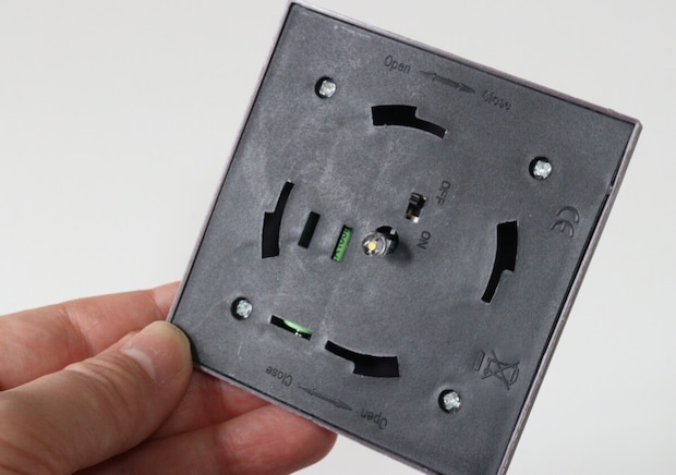 ダイソーさん値段間違えてない！？200円にしてはクオリティ高すぎ！自動で使える高機能ライト