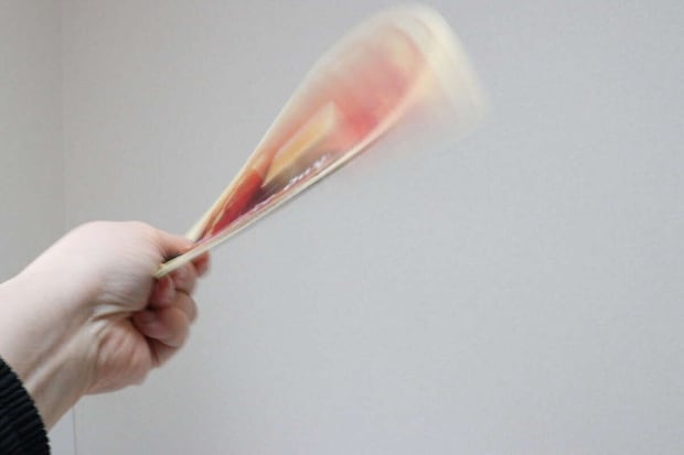 折りたたみうちわ（ホットケーキ）　使用例