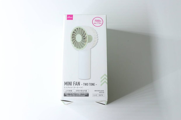 ダイソー　ミニファン（ツートン）　パッケージ