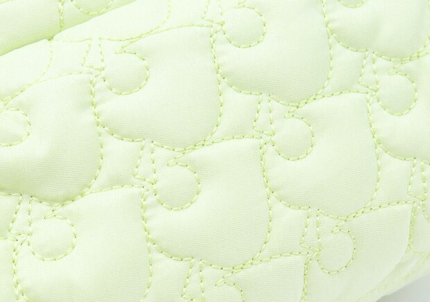 宝島社あつ森大容量キルティングポーチ葉っぱ柄