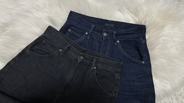 ユニクロ　バギーカーブジーンズ　ダークグレー×ネイビー