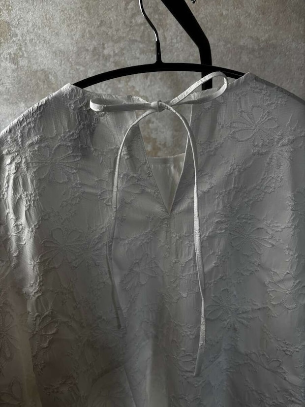 GU　バルーンスリーブチュニック by rokh　首後ろリボンディテール