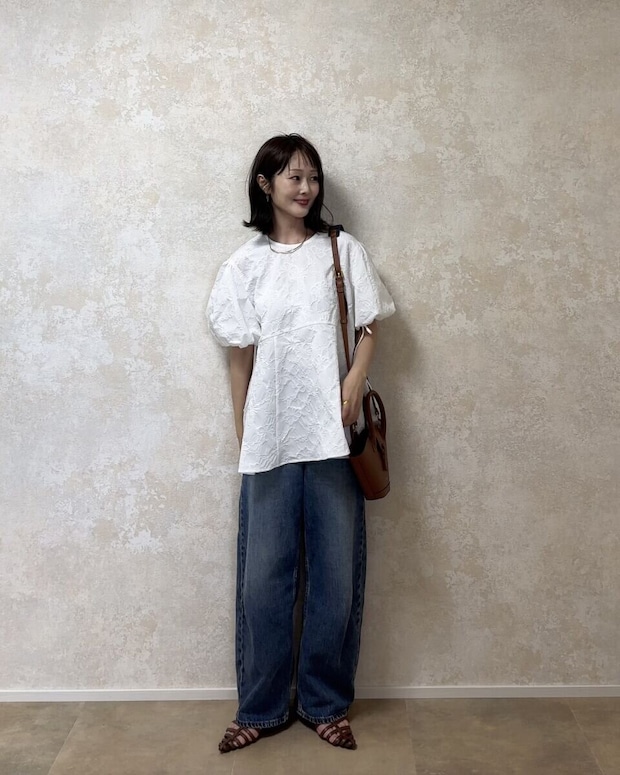 GU　バルーンスリーブチュニック by rokh　デニム×ブラウンバッグカジュアルコーデ