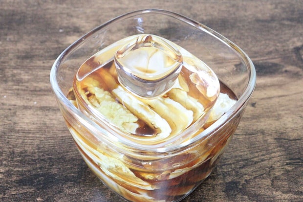 蓋をしたままレンジで使える　耐熱ガラス容器　小鉢型／中　重り併用