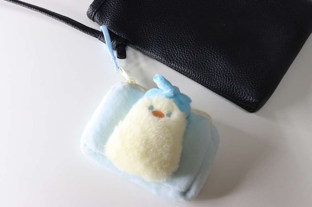 ダイソーの四角ポーチ（ひよこ）をポーチに付ける