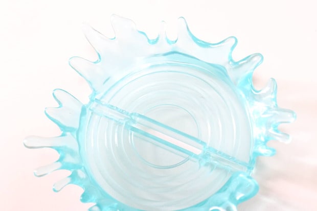 セリア 水面スタンド セリアの水面スタンドの差し込み口