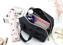 sweet5月号が付録とは思えない豪華さ！人気ブランドのポーチ＆晴雨兼用折りたたみ傘