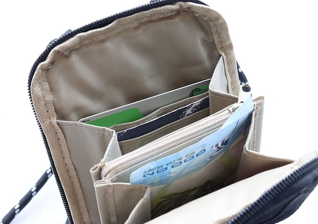 宝島社 雑誌付録 モノマックス5月号増刊 紀ノ国屋 お財布ショルダーバッグ& エコバッグ2点セット 宝島社雑誌付録モノマックス5月号増刊の紀ノ国屋のお財布ショルダーバッグ& エコバッグ2点セット4