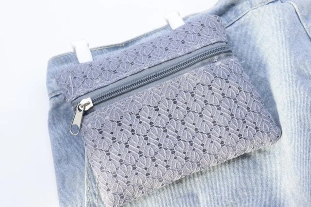 ダイソー 移動ポケット横型 レース柄 ダイソー 移動ポケット横型 レース柄