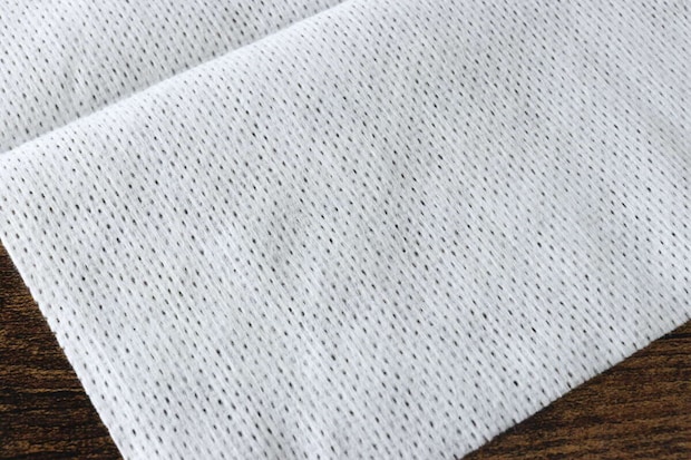 L’CREST（ルクレスト）　洗剤付き不織布キッチンダスター　50枚入り　素材感