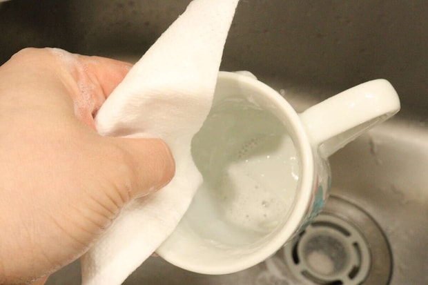 L’CREST（ルクレスト）　洗剤付き不織布キッチンダスター　50枚入り　使用例