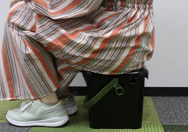 ダイソー　座れるボックス　レジャー