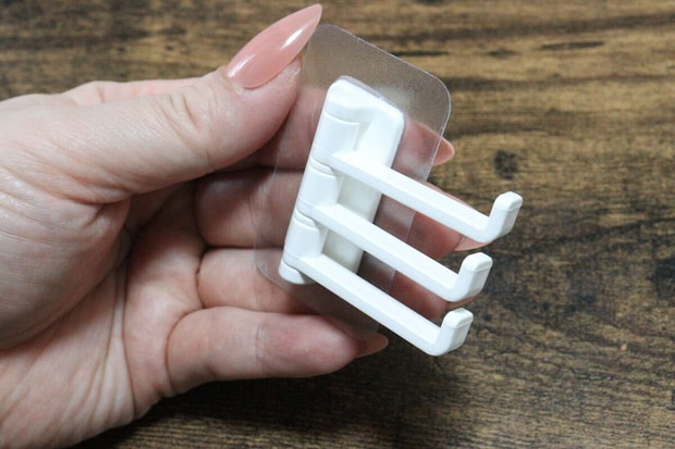 セリア 可動式3連フック セリアの可動式3連フックのビジュアル