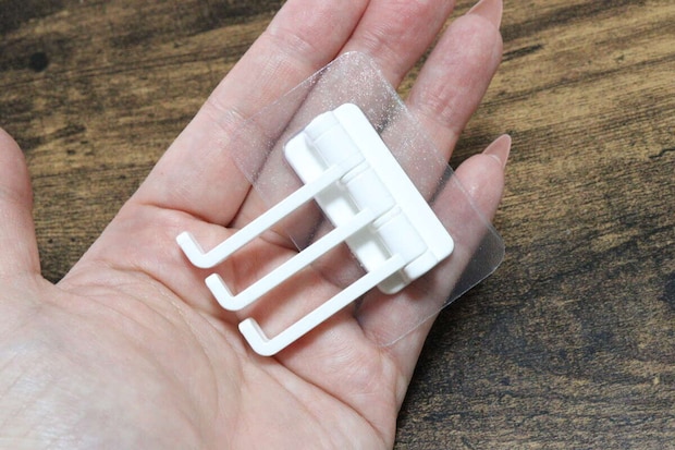 セリア 可動式3連フック セリアの便利な可動式3連フック