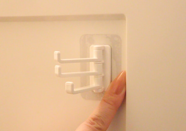 同僚のロッカー見て100均に走ったわ!「どこ置いたっけ…」を防げる!ありがたいフック