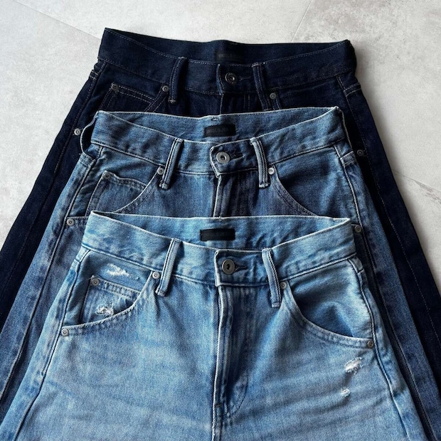 ユニクロ バギーカーブジーンズ丈短め ユニクロ バギーカーブジーンズ丈短め 3本ウエストアップ カラー比較