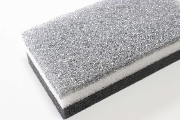 ダイソー　シンク洗いスポンジ　3層　アルミ粒子入り不織布