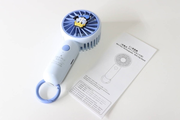 ダイソー ミニ扇風機、充電式、クリップスタンド付(ドナルド/デイジー) セット内容 ダイソー ミニ扇風機、充電式、クリップスタンド付(ドナルド/デイジー) セット内容