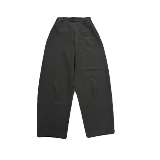 しまむら バレルレッグパンツ(るっこ) しまむらのバレルレッグパンツ(るっこ)