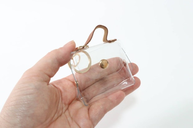 PVCバッグポーチ　サイズ感