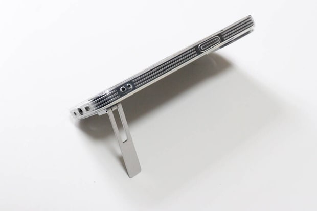 ダイソー スマートフォンスタンド ダイソーのスマートフォンスタンドで横向きに置く