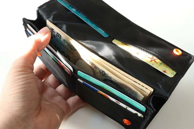 ダイソー　カジュアル長財布　使用例