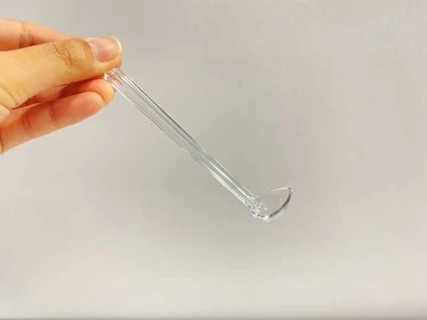 ダイソー　卓上取り分け用 小びんレードル