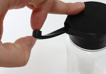 100均のこれ考えた人に大拍手！「収納できて邪魔にならない！」超コンパクトな優秀ボトル