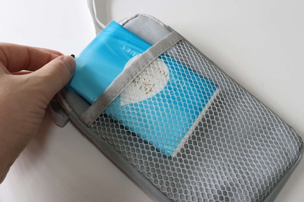 メッシュポケット付パスポートケース スモーキーカラー　メッシュポケット