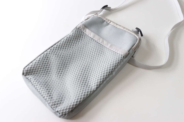 メッシュポケット付パスポートケース スモーキーカラー