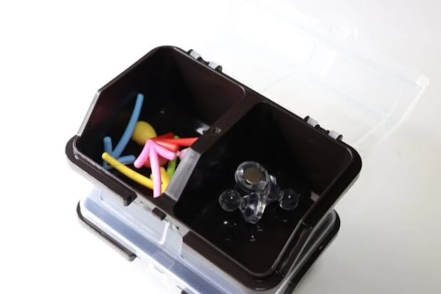 ダイソーのネジ収納ケースはスタッキング可能