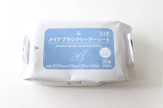 ダイソー　＆．メイクブラシクリーナーシート（30枚）　パッケージ