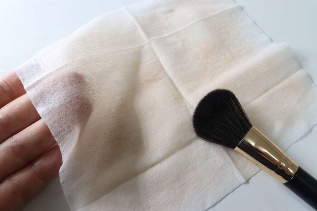 ダイソー　＆．メイクブラシクリーナーシート（30枚）　使用感