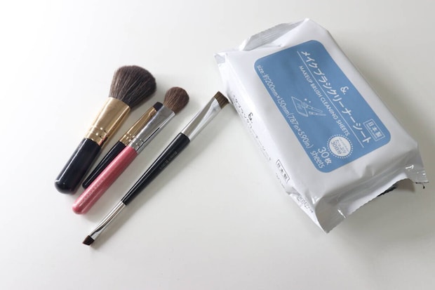 ダイソー　＆．メイクブラシクリーナーシート（30枚）　メイクブラシ