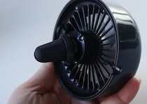 100均で「早く買えばよかった」の嵐！300円で夏のドライブが激変！節約にもつながる神家電