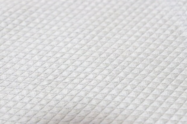 ダイソーのおそうじクロス 窓ガラス・鏡は起毛の凹凸が汚れを絡め取る