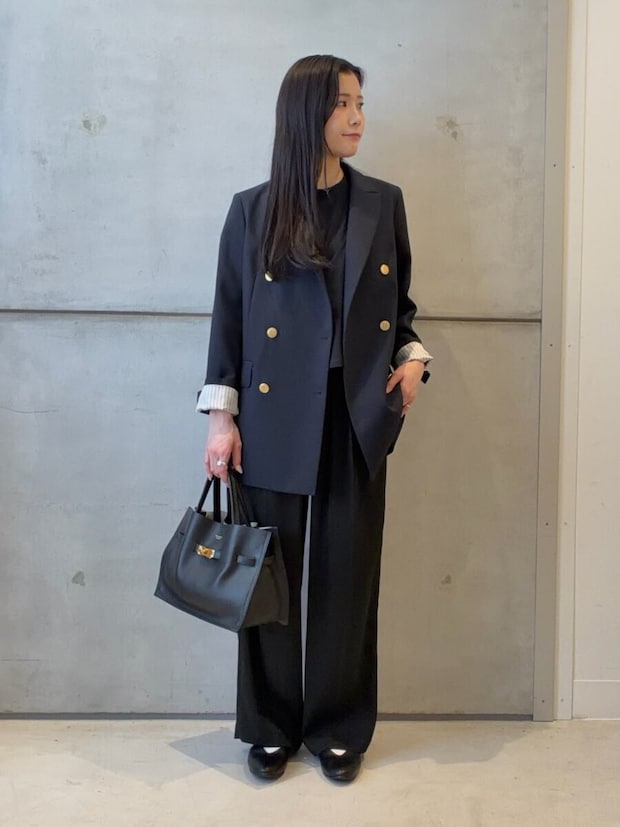 黒パンツ コーデ 黒パンツコーデ5