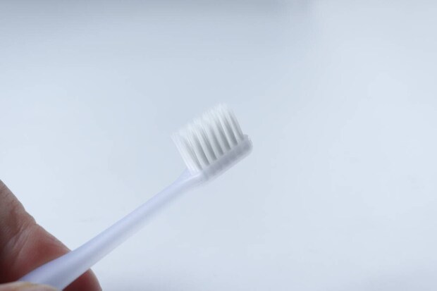 セリア　歯ブラシセット 歯磨き粉付　歯ブラシ　毛の硬さ