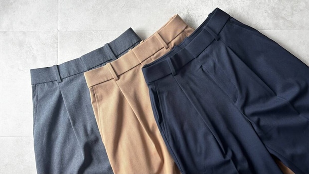 ユニクロ　タックワイドパンツ　3色置き撮り