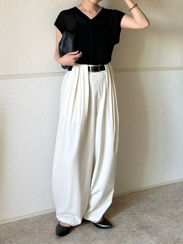 GU　ループヤーンVネックT　Style①OKコーデ全身