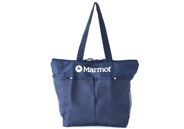ネイビーのMarmot BIGトートバッグ正面写真。フロントに大きなメッシュポケット2つと白いMarmotロゴ