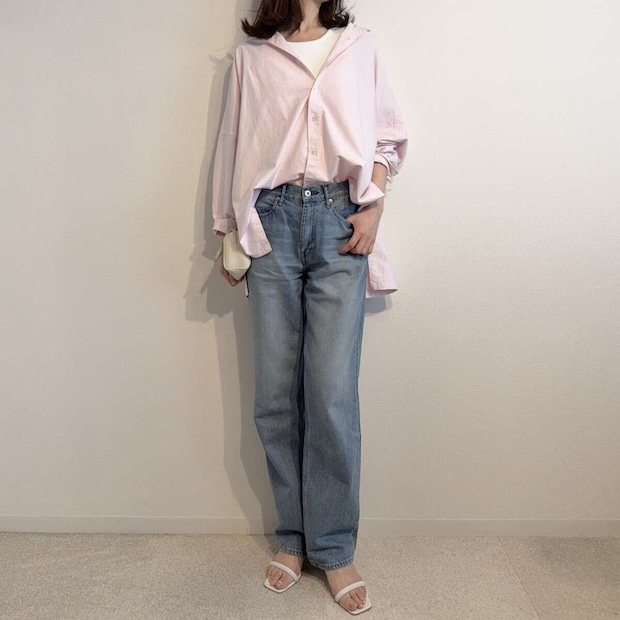 OX Poncho シャツ　ピンク×デニムパンツの爽やかコーデ