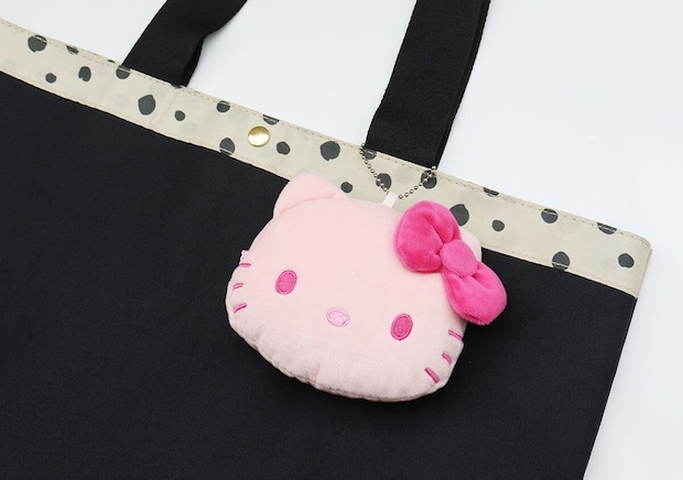 ハローキティぬいぐるみポーチバッグチャーム