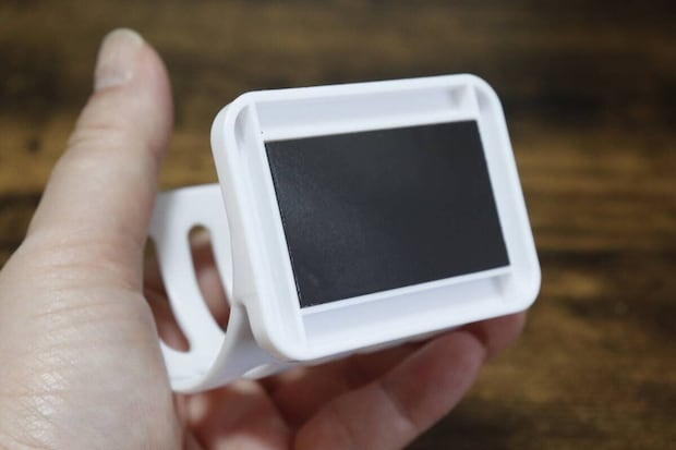 セリアのマグネットバススポンジホルダーの裏側