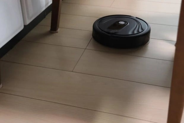 ダイソー ロボット掃除機(電池タイプ) 使用例 ダイソー ロボット掃除機(電池タイプ) 使用例